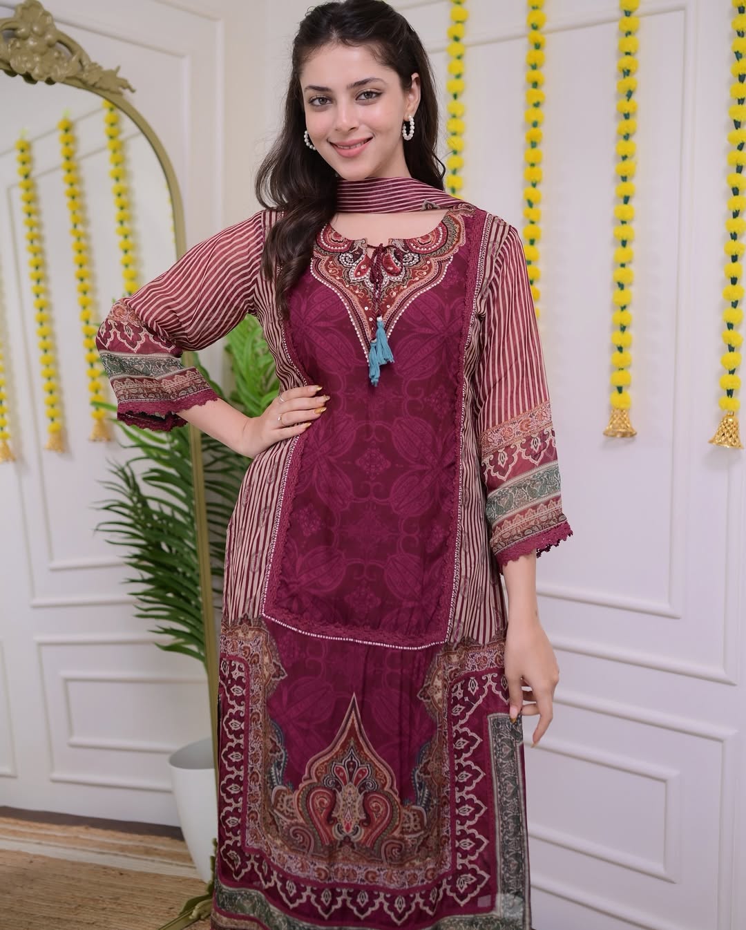 MAROON HANDWORK PAKISTANI ORGANZA SUIT Set