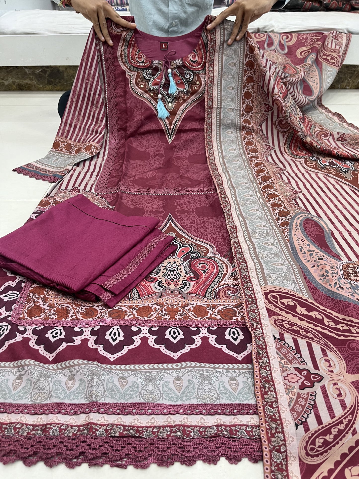 MAROON HANDWORK PAKISTANI ORGANZA SUIT Set