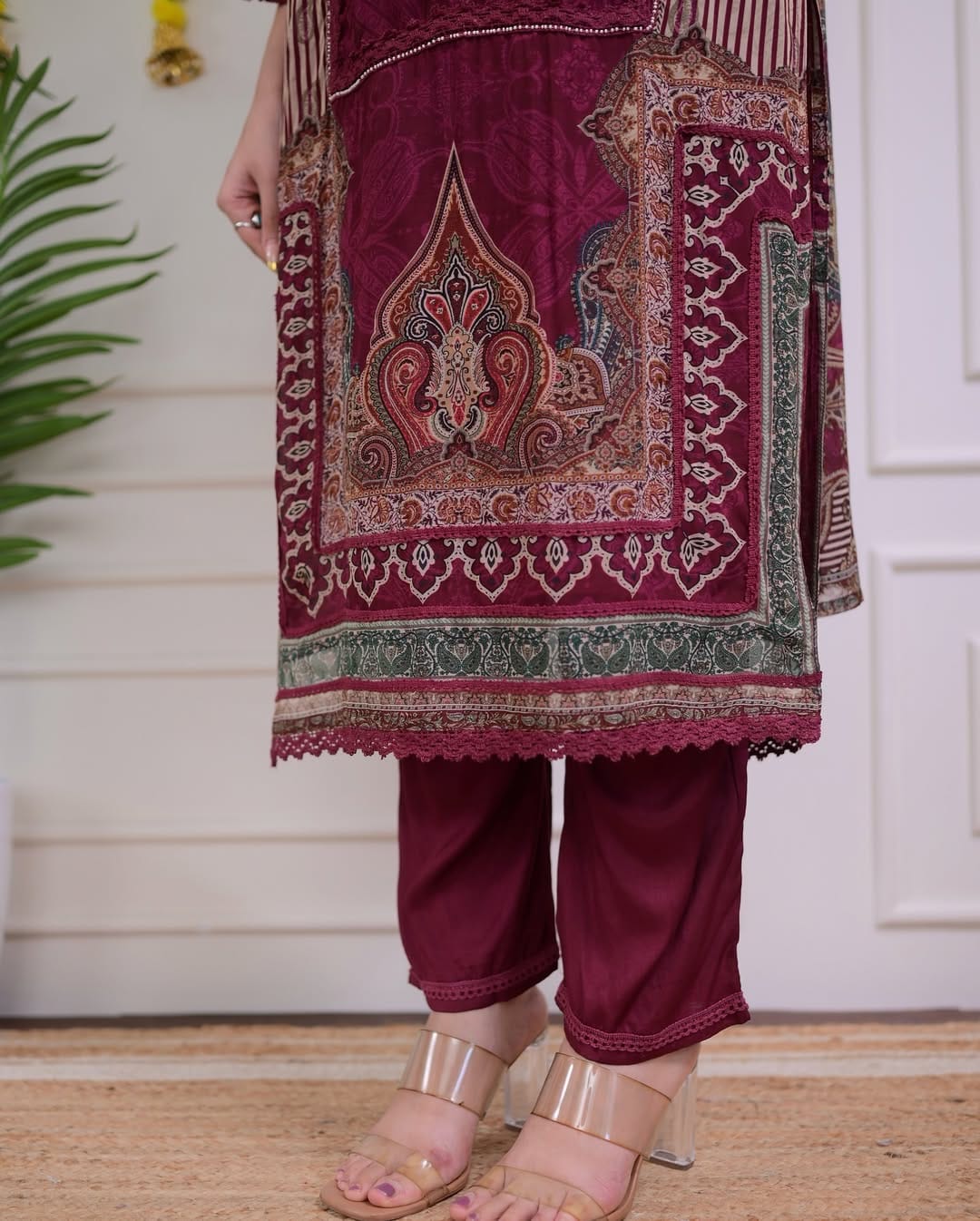 MAROON HANDWORK PAKISTANI ORGANZA SUIT Set